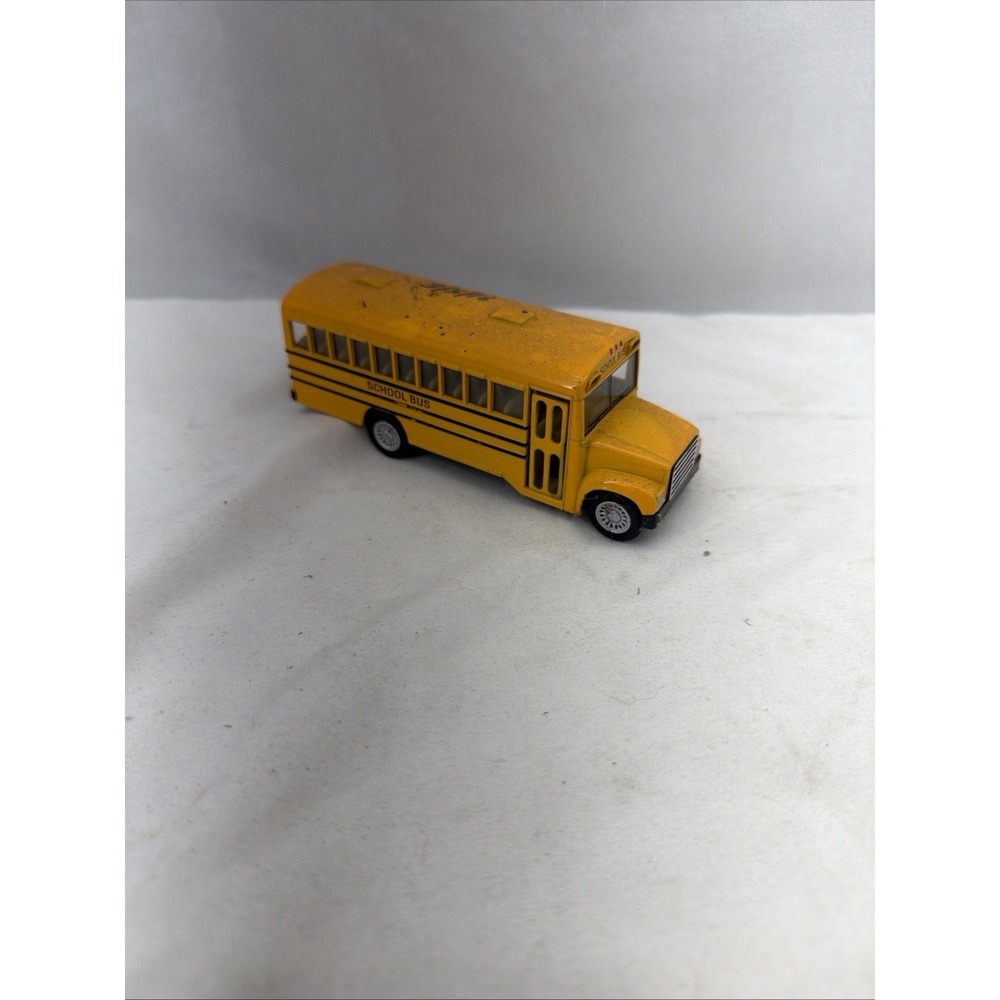 Kinsfun 6" inch Yellow School Bus Diecast‎ Model pull back action openable doors